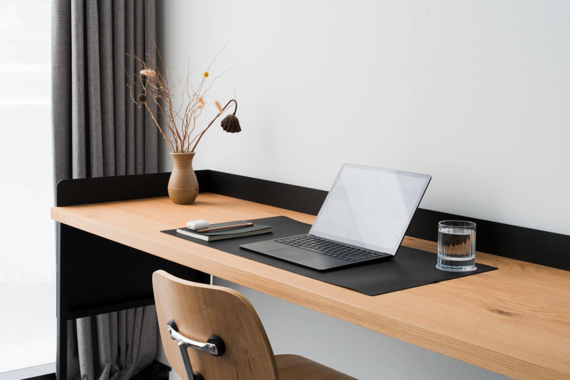 Ebb-Dunedin Dış mekan fotoğraf A desk pad